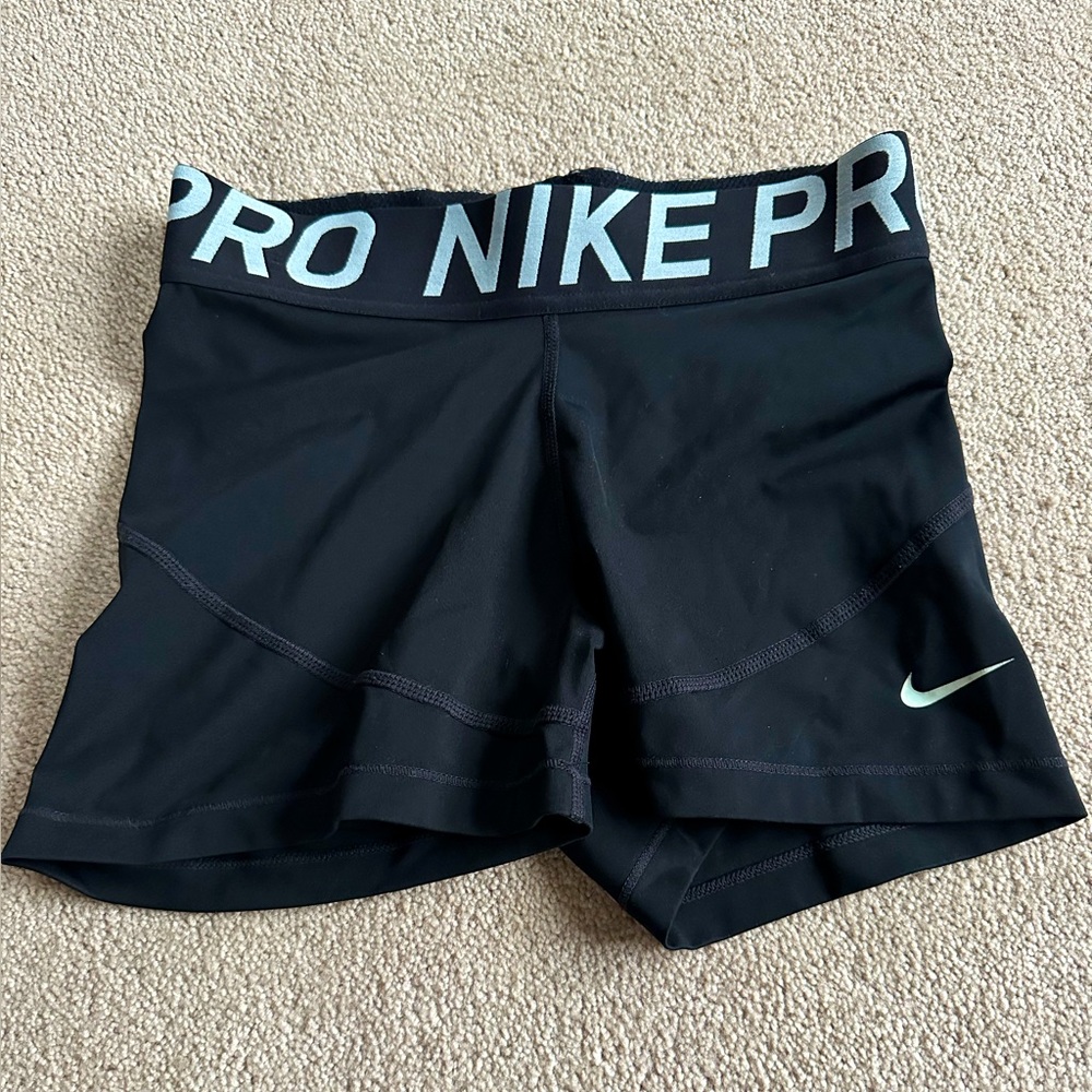 Nike pro 3 inch shorts